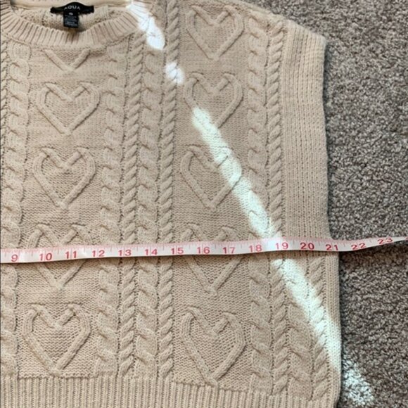 Women's Cream Cable Knit Sweater Vest - Picture 5 of 8
